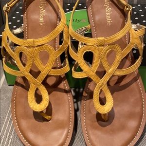 KELLY & KATIE Yellow Thong Sandals SZ 10